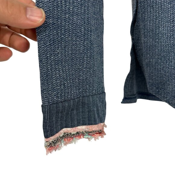 Mystree Womens Blue Long Sleeve Top With Floral Accents Size Small - Picture 6 of 9